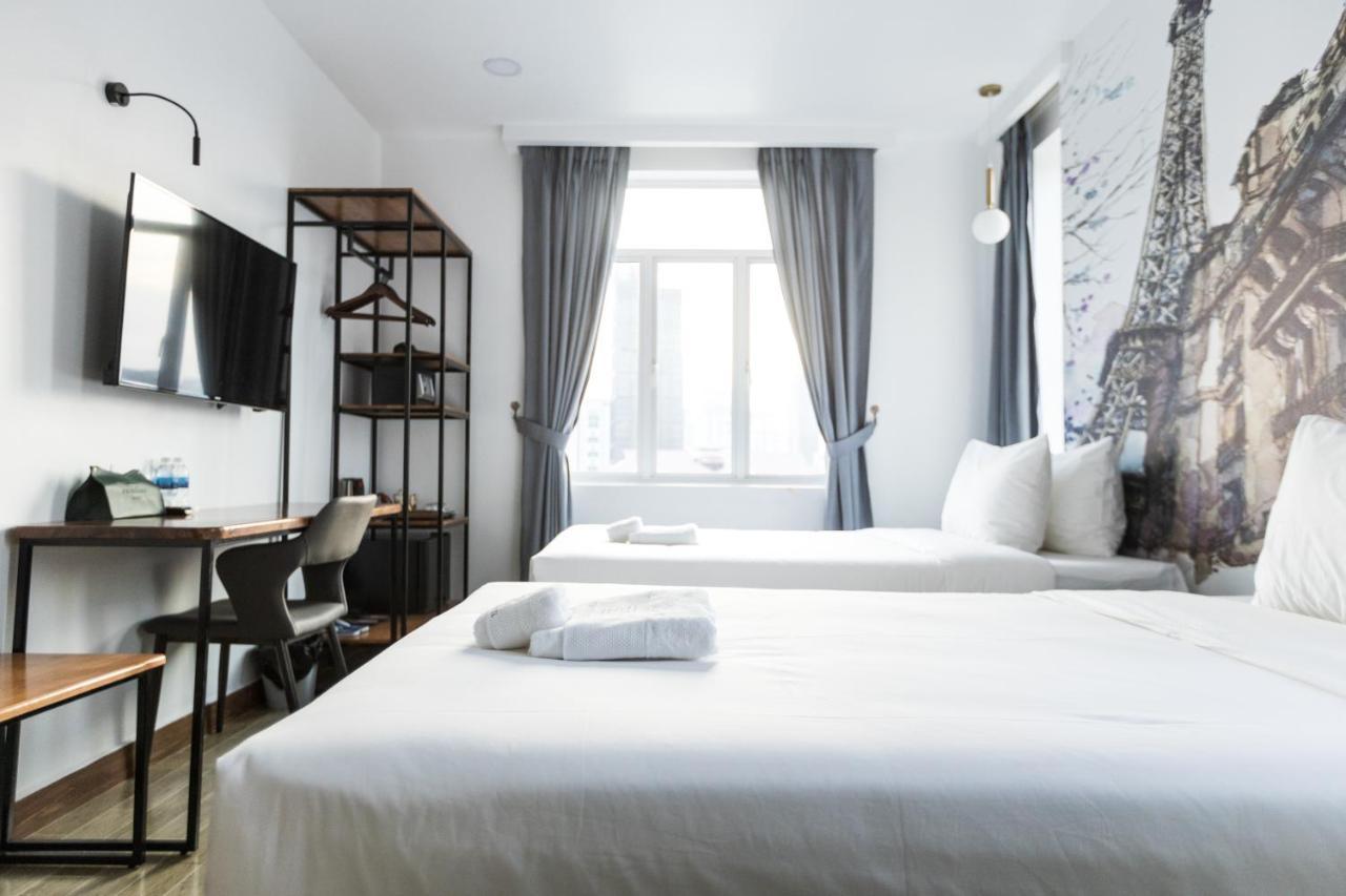 Times Hotel At Bassac Lane Phnom Penh Bagian luar foto
