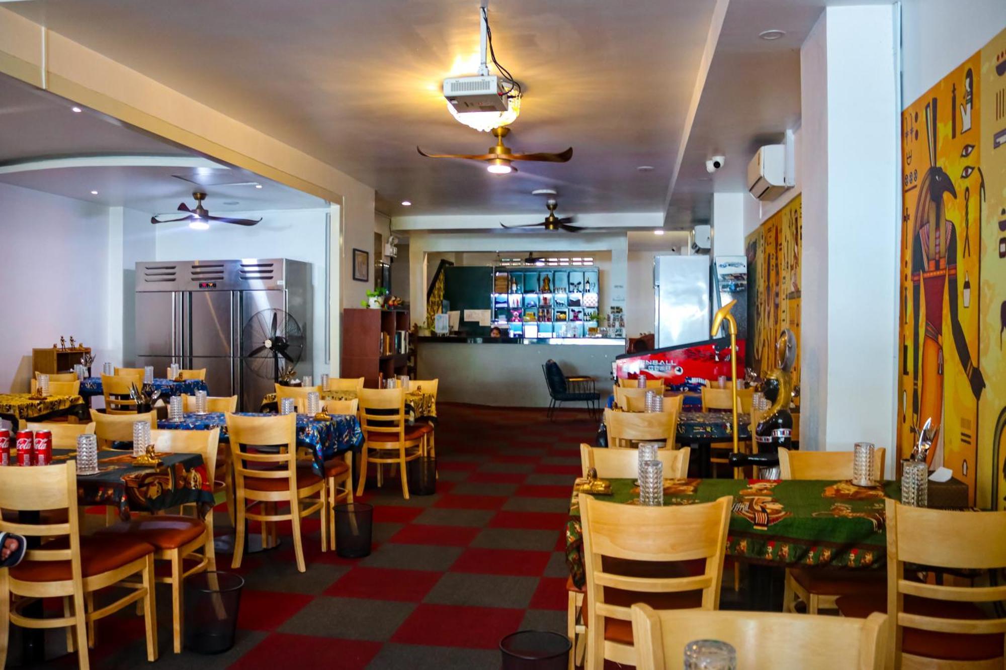 Times Hotel At Bassac Lane Phnom Penh Bagian luar foto
